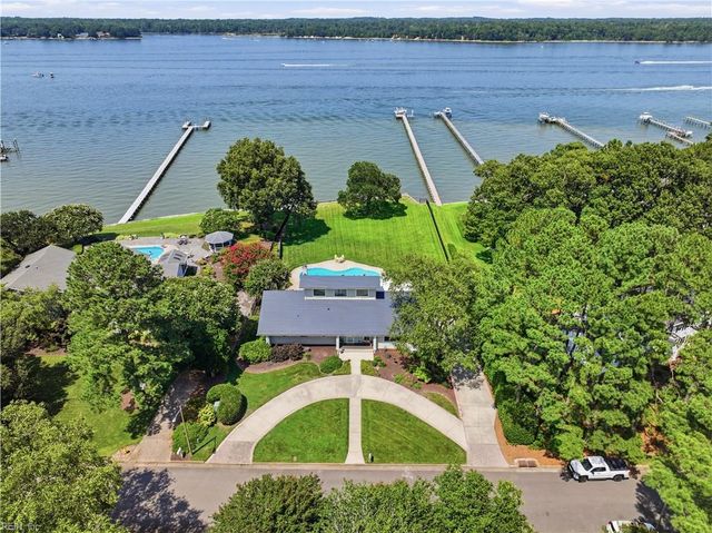 1632 Bay Point DR, Virginia Beach, VA 23454