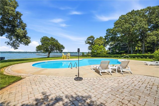 1632 Bay Point DR, Virginia Beach, VA 23454
