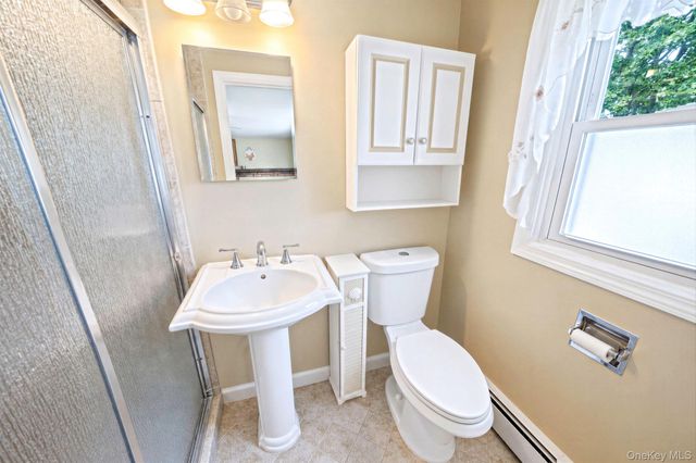 69A Erlanger Boulevard, North Babylon, NY 11703