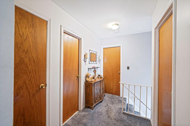 69A Erlanger Boulevard, North Babylon, NY 11703