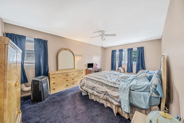 69A Erlanger Boulevard, North Babylon, NY 11703