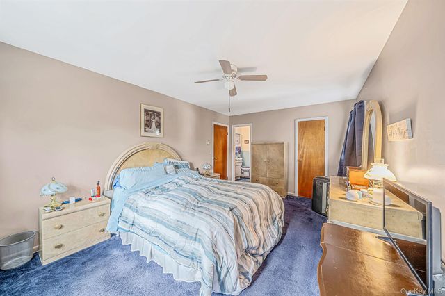 69A Erlanger Boulevard, North Babylon, NY 11703