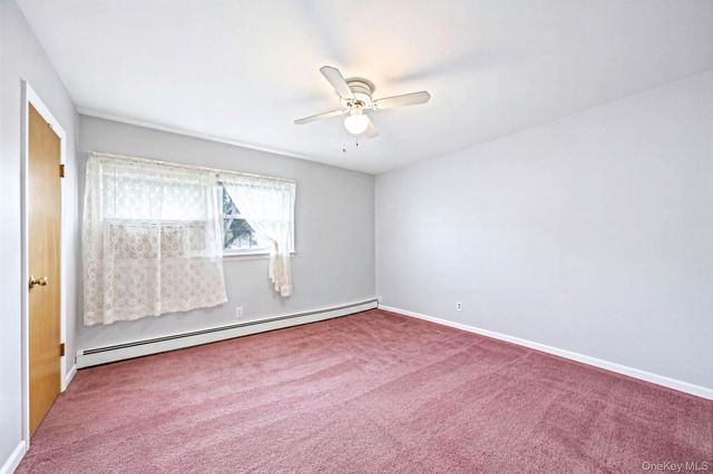 69A Erlanger Boulevard, North Babylon, NY 11703