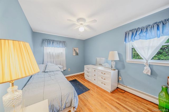69A Erlanger Boulevard, North Babylon, NY 11703