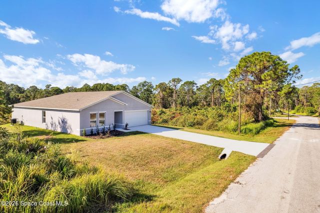 511 Scenic Road SW, Palm Bay, FL 32908