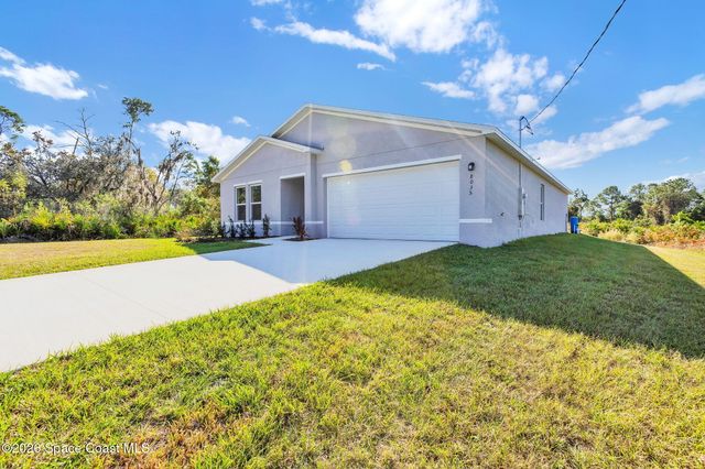 511 Scenic Road SW, Palm Bay, FL 32908