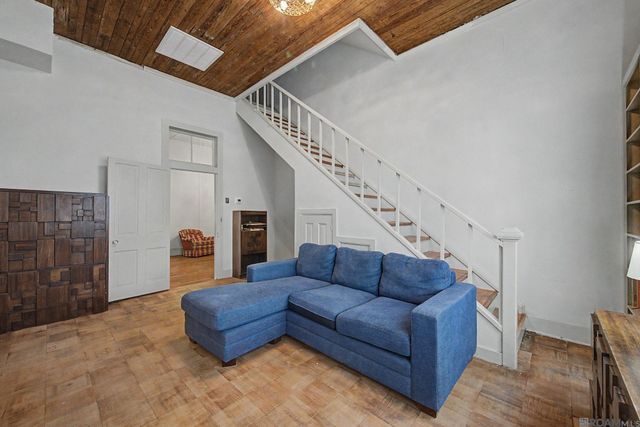 908 N Marchand Ave, Gonzales, LA 70737