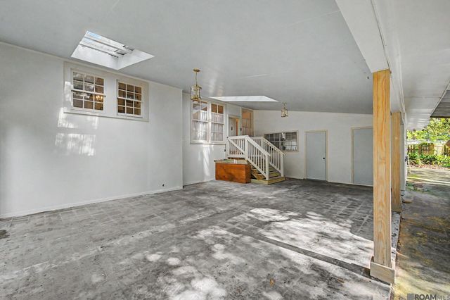908 N Marchand Ave, Gonzales, LA 70737