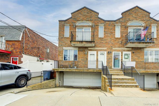 161 Beach 128th Street 1B, Belle Harbor, NY 11694