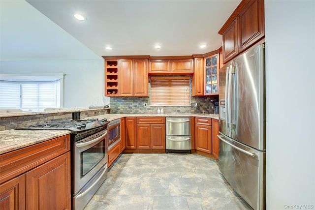 161 Beach 128th Street 1B, Belle Harbor, NY 11694