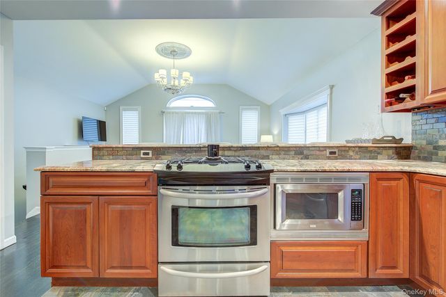 161 Beach 128th Street 1B, Belle Harbor, NY 11694