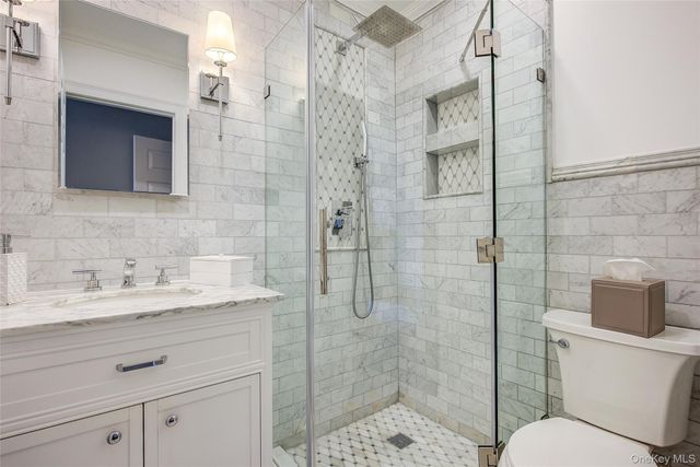 161 Beach 128th Street 1B, Belle Harbor, NY 11694