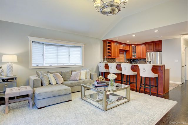 161 Beach 128th Street 1B, Belle Harbor, NY 11694