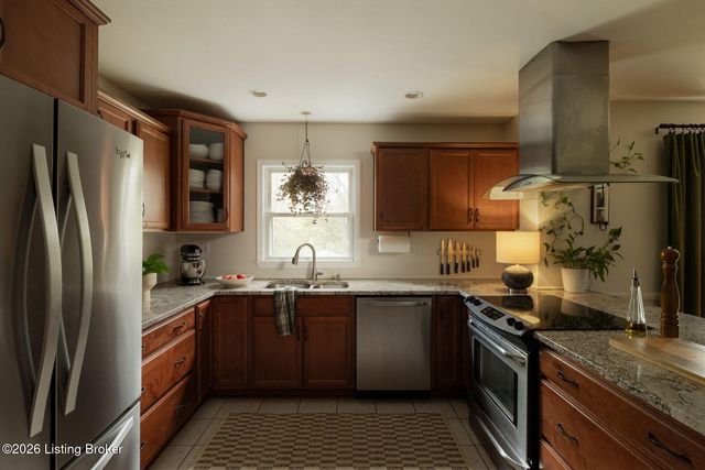 12601 Saint Clair Dr, Louisville, KY 40243