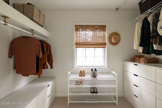 12601 Saint Clair Dr, Louisville, KY 40243