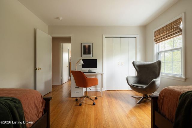 12601 Saint Clair Dr, Louisville, KY 40243