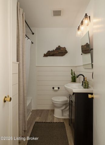 12601 Saint Clair Dr, Louisville, KY 40243