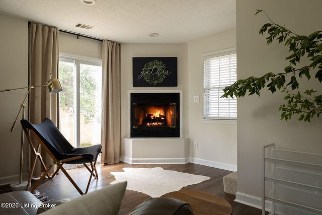 12601 Saint Clair Dr, Louisville, KY 40243