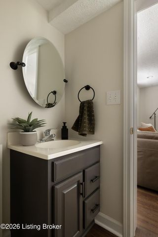 12601 Saint Clair Dr, Louisville, KY 40243