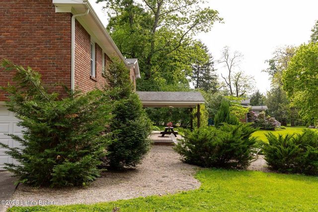 12601 Saint Clair Dr, Louisville, KY 40243