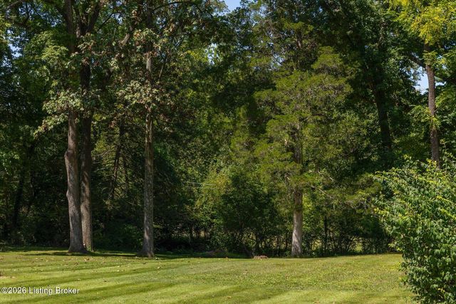 12601 Saint Clair Dr, Louisville, KY 40243