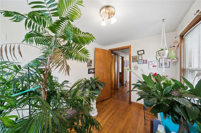 115 Locust St, Jeannette, PA 15644