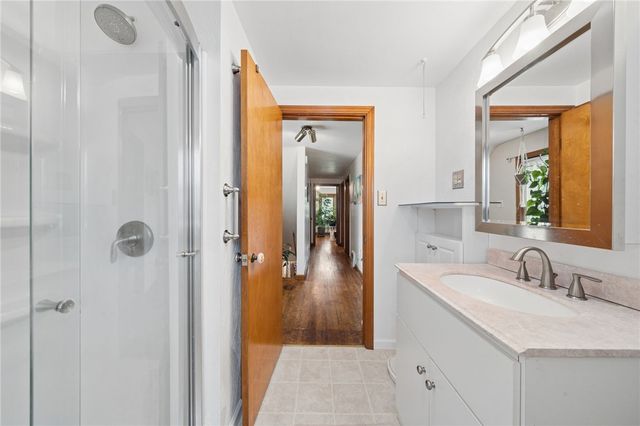115 Locust St, Jeannette, PA 15644