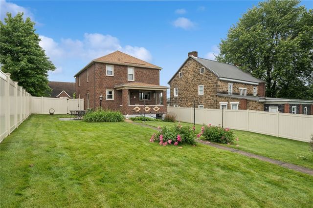 115 Locust St, Jeannette, PA 15644
