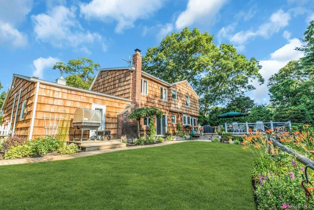 133 Main Avenue, Lake Grove, NY 11755