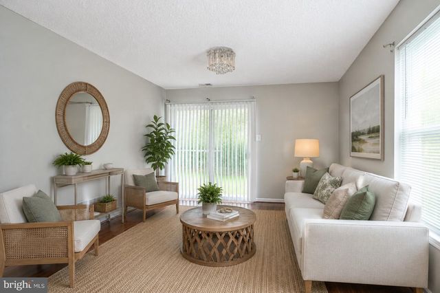627 BARBADOS DR, Williamstown, NJ 08094