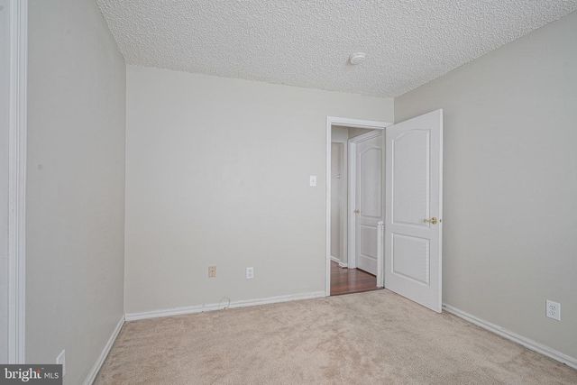 627 BARBADOS DR, Williamstown, NJ 08094