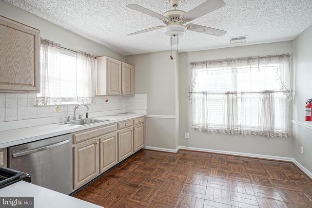 627 BARBADOS DR, Williamstown, NJ 08094