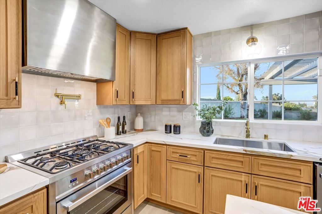 Image 12 of property listing at 15261 La Belle Street, Hacienda Heights, CA 91745