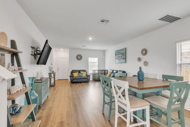 109 Seminole Dr., San Marcos, TX 78666