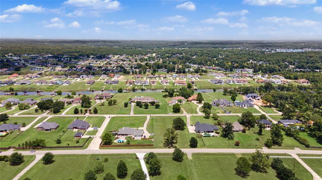 18937 Harbor Side Boulevard, Montgomery, TX 77356