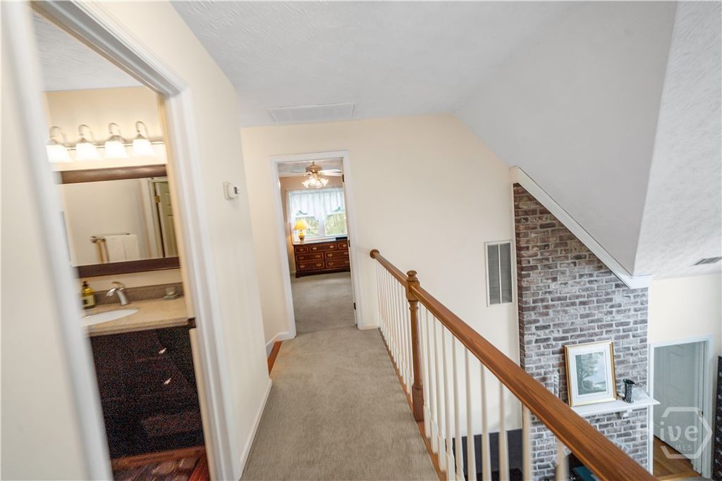 Image 27 of property listing at 791 Turkey Trot Trl, Richmond Hill, GA 31324