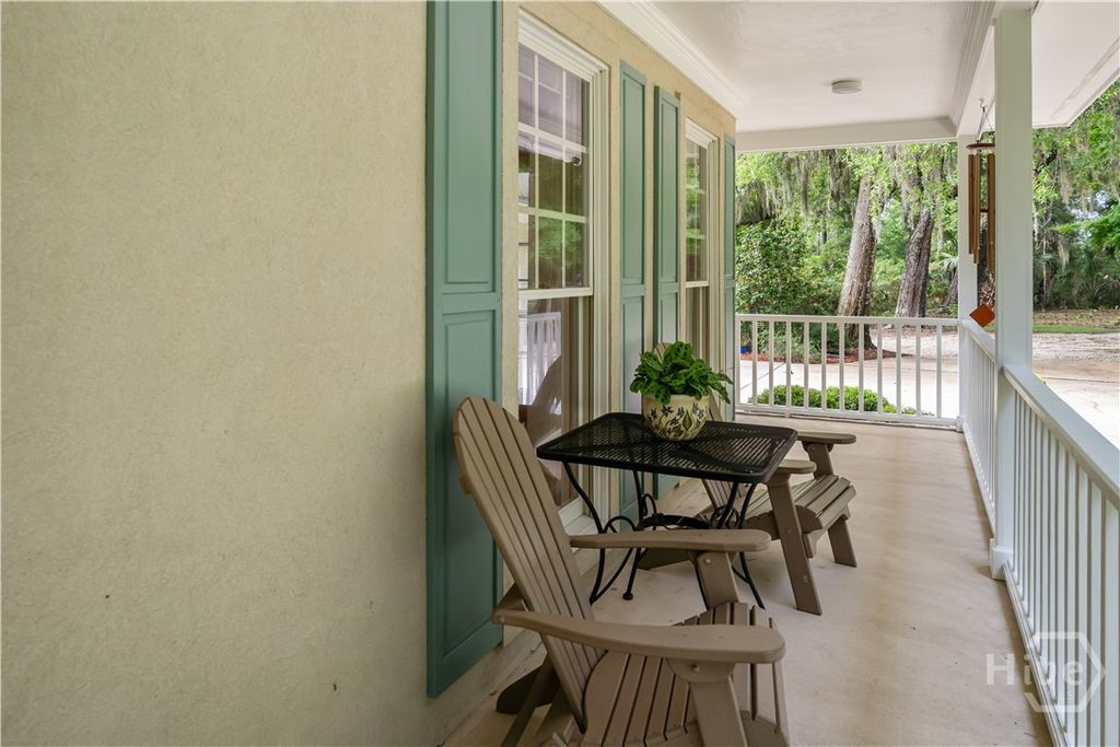 Image 4 of property listing at 791 Turkey Trot Trl, Richmond Hill, GA 31324