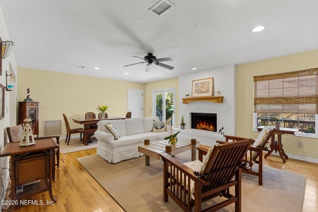 3001 1ST Street S, Jacksonville Beach, FL 32250