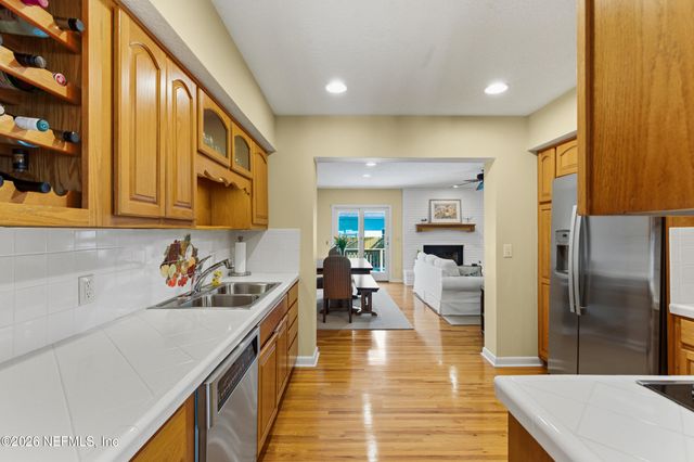 3001 1ST Street S, Jacksonville Beach, FL 32250