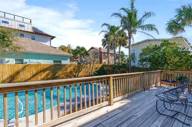 3001 1ST Street S, Jacksonville Beach, FL 32250