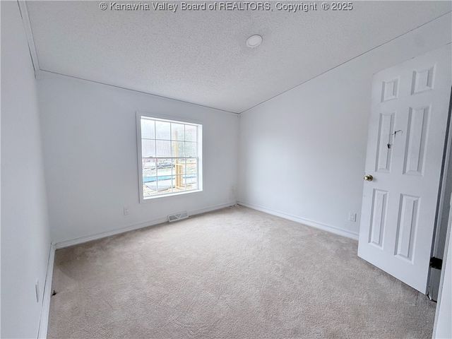 66 N Red Oak Drive, Cottageville, WV 25239