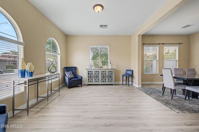 440 E CRESCENT Place, Chandler, AZ 85249