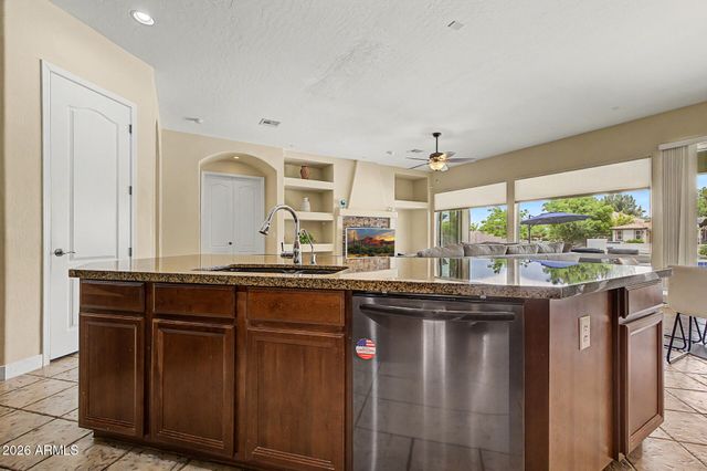 440 E CRESCENT Place, Chandler, AZ 85249