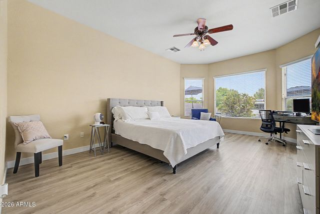 440 E CRESCENT Place, Chandler, AZ 85249