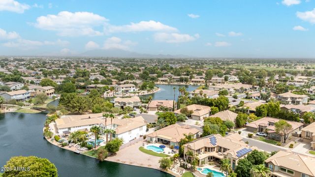 440 E CRESCENT Place, Chandler, AZ 85249