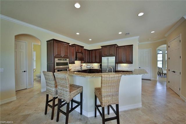 9461 Italia WAY, Naples, FL 34113
