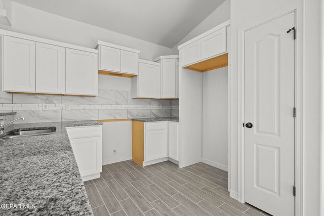 13151 Emerald Hills Avenue, Horizon City, TX 79928