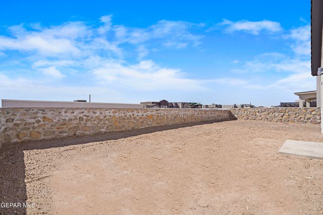 13151 Emerald Hills Avenue, Horizon City, TX 79928