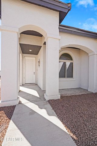 13151 Emerald Hills Avenue, Horizon City, TX 79928