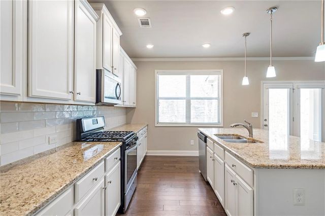 3188 Ivy Crossing Drive, Buford, GA 30519